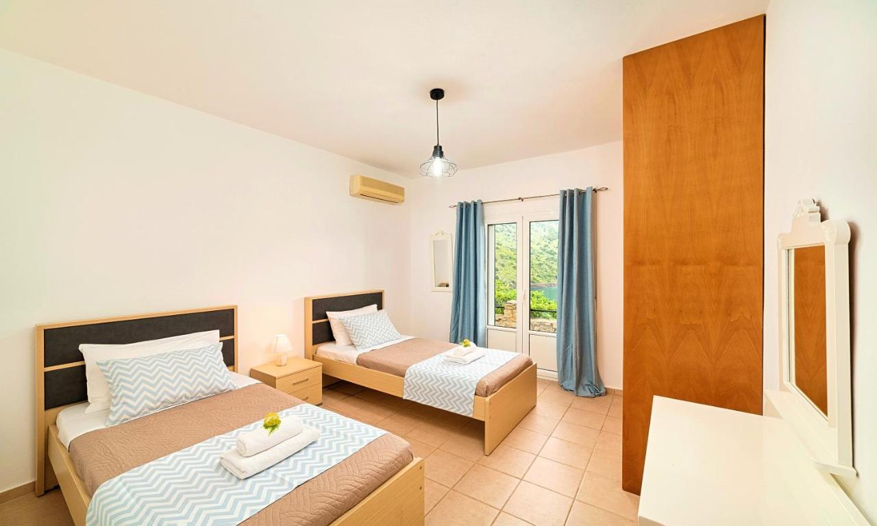 Du Lac Villas Kournas Экстерьер фото