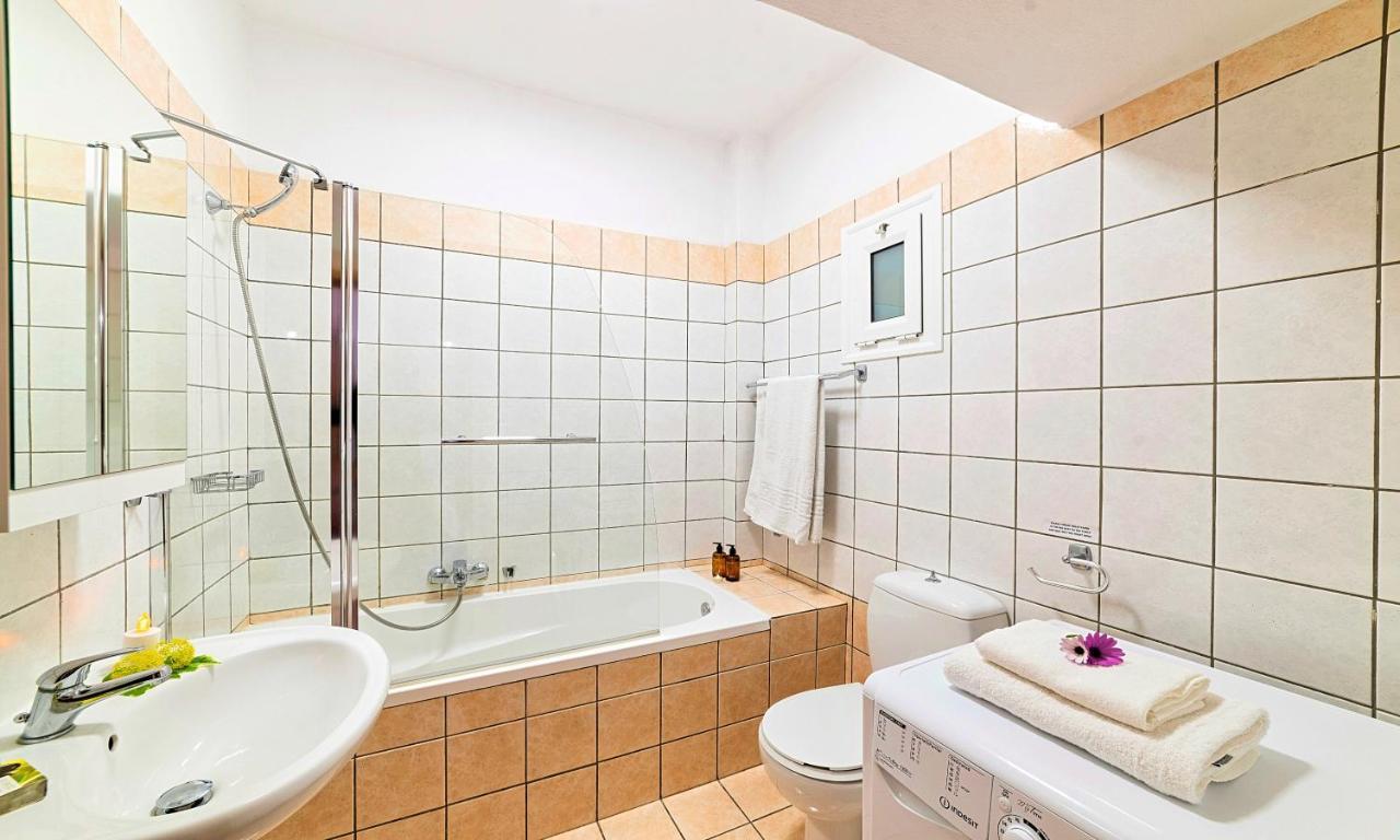 Du Lac Villas Kournas Экстерьер фото