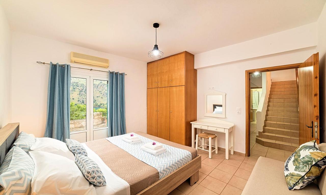 Du Lac Villas Kournas Экстерьер фото