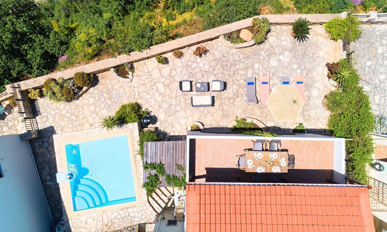 Du Lac Villas Kournas Экстерьер фото